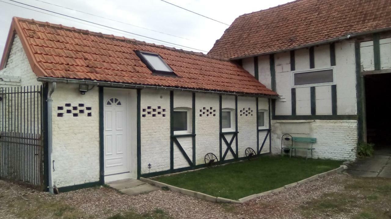Studio Apartment Colline-Beaumont Exterior photo